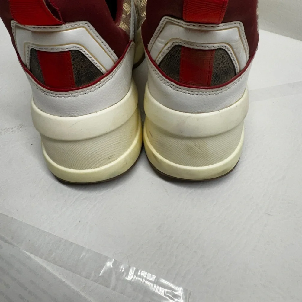 Michael Kors women Olympia platform Brown and White Sneakers size 11